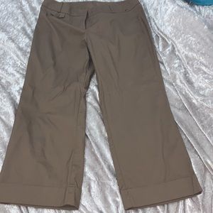 New York and company is size 6 formal stretch brown pants